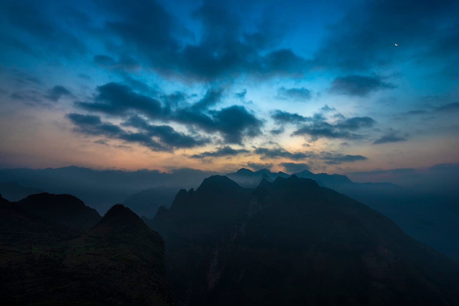 Mã Pí Lèng Pass, Vietnam