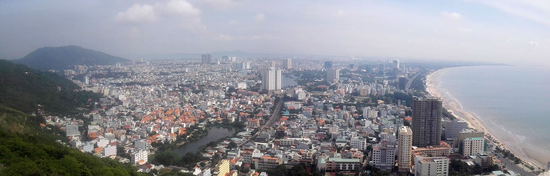 Vung Tau mount Nho panorama