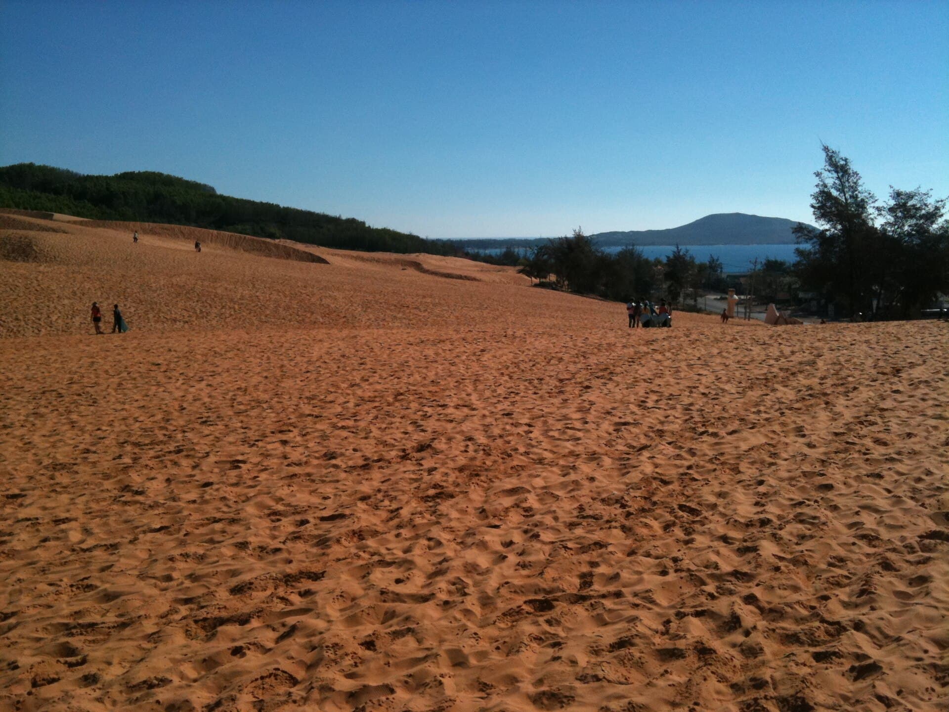 Mui Ne rough dunes